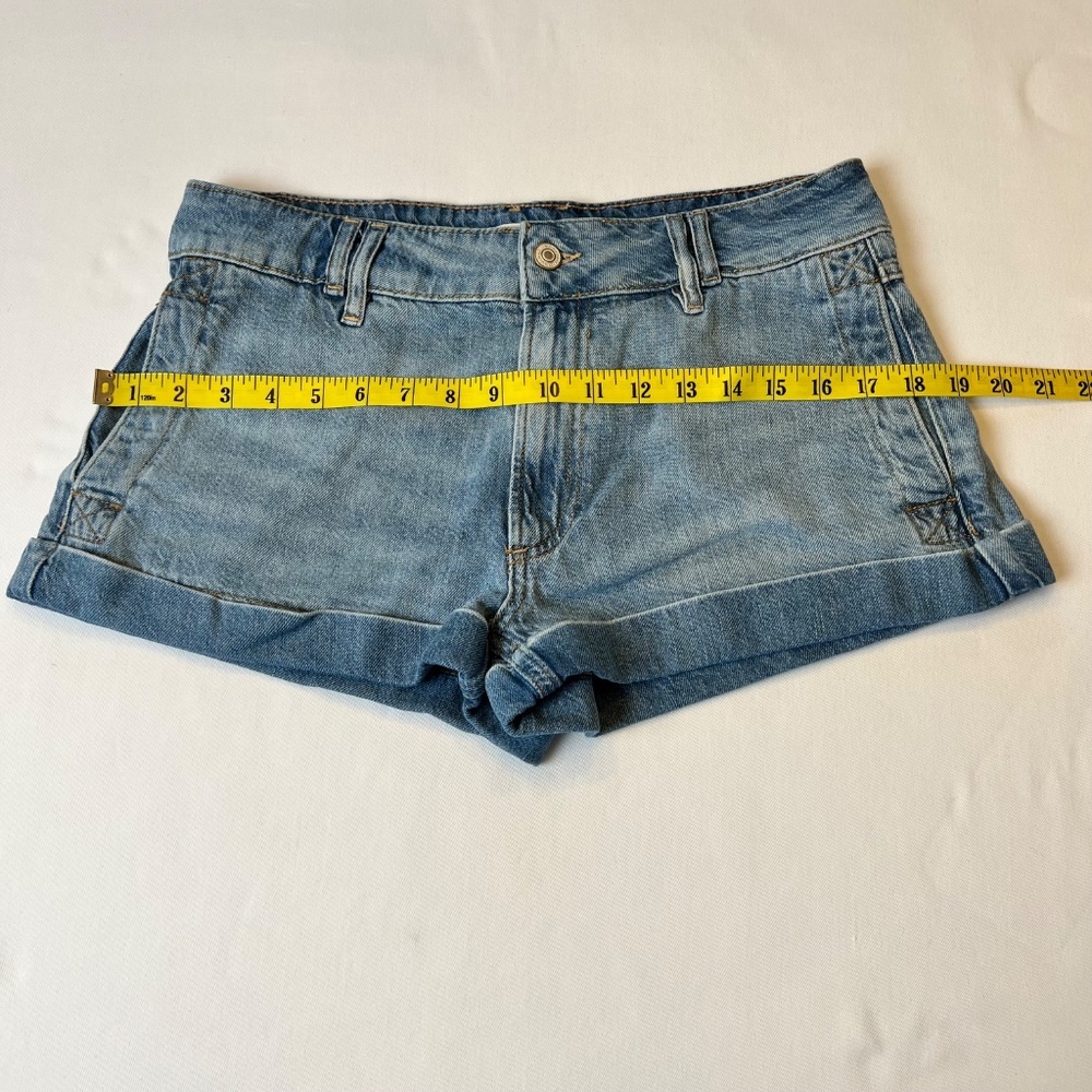 WE THE FREE LION HEART DENIM SHORTS LINEN DENIM BLEND - Picture 8 of 14